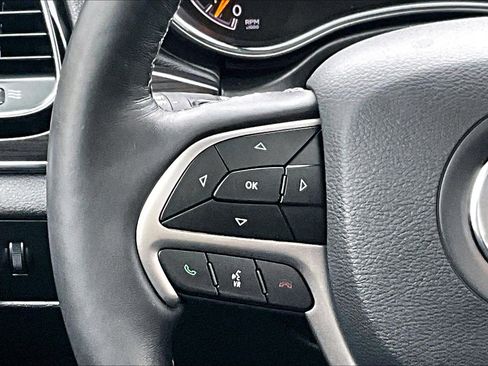 Used 2019 Jeep Grand Cherokee Overland image 20