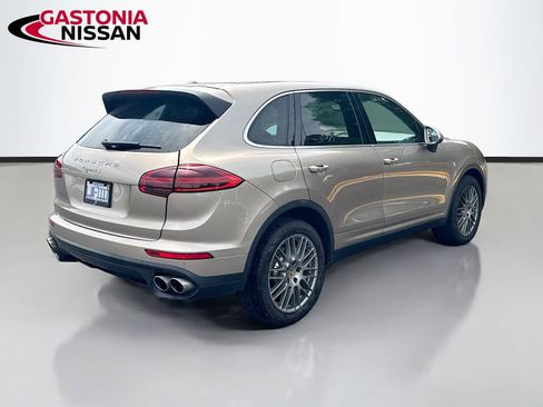 Used 2018 Porsche Cayenne S w/ Premium Package Plus AWD/4WD image 9