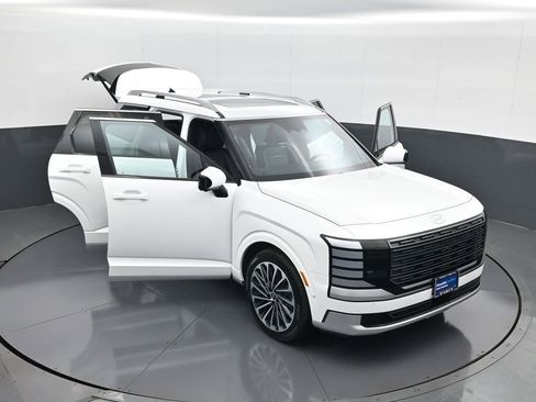 Used 2026 Hyundai Palisade Calligraphy image 30