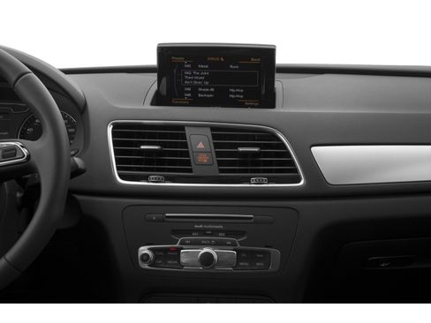 Used 2018 Audi Q3 2.0T Premium Plus w/ Premium Plus Package image 10