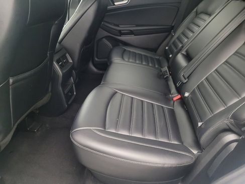 Used 2023 Ford Edge SEL image 18