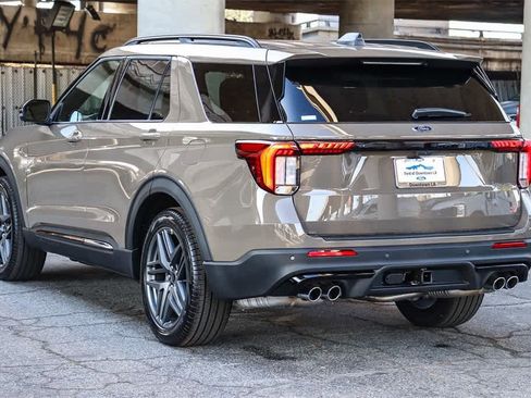 New 2026 Ford Explorer ST w/ Sun And Sound Package image 6