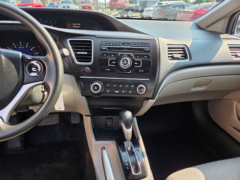 Used 2014 Honda Civic LX image 7