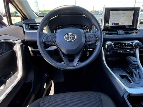 Used 2024 Toyota RAV4 LE image 6