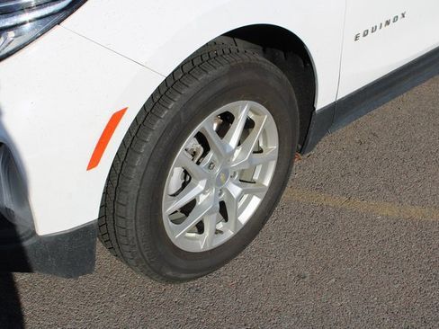 Used 2022 Chevrolet Equinox LT image 12