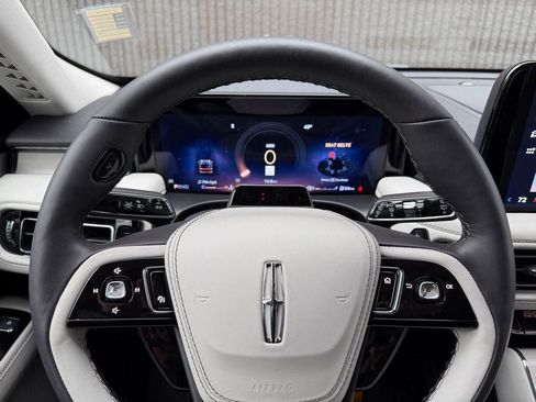 New 2026 Lincoln Aviator Reserve w/ Luxury Package image 46