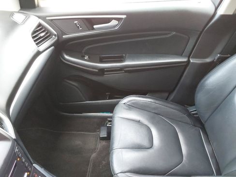 Used 2016 Ford Edge Titanium AWD/4WD image 12