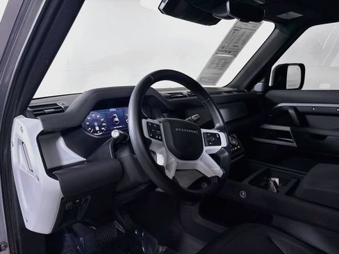 Used 2022 Land Rover Defender 110 AWD/4WD image 9