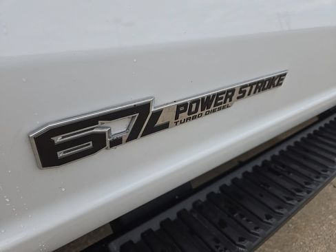 Used 2024 Ford F350 XL w/ FX4 Off-Road Package AWD/4WD image 21