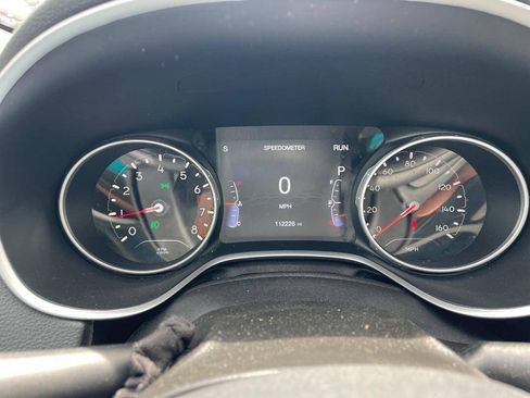 Used 2019 Jeep Compass Latitude w/ Popular Equipment Group AWD/4WD image 16
