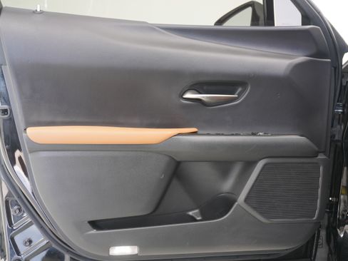 Used 2021 Lexus UX 250h AWD/4WD image 38