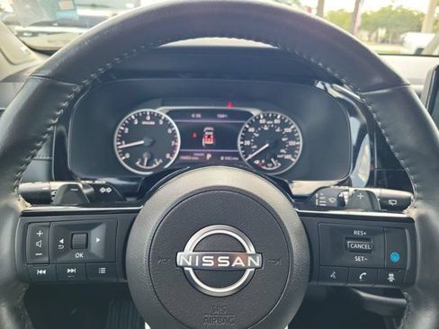 Certified 2024 Nissan Pathfinder SL w/ SL Premium Package FWD image 22