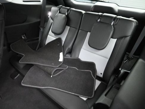 Certified 2023 Ford Explorer XLT w/ Equipment Group 202A RWD image 24