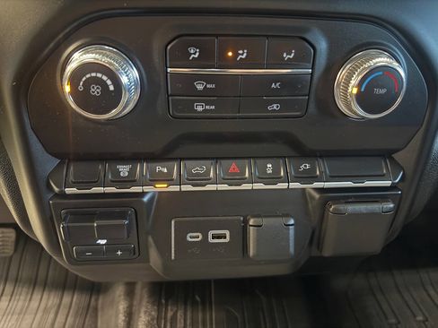 Used 2022 GMC Sierra 2500 Pro w/ Gooseneck/5TH Wheel Package image 23