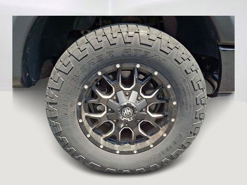 Used 2013 Ford F150 STX w/ Mid Equipment Group AWD/4WD image 8