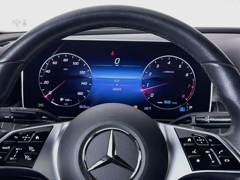 Used 2022 Mercedes-Benz C 300 Sedan image 19