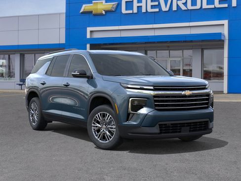 New 2026 Chevrolet Traverse LT w/ LPO, Floor Liner Package image 10