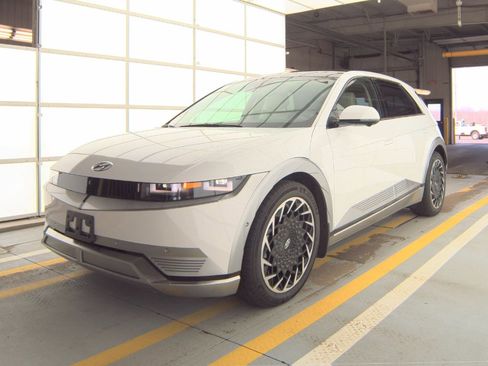 Used 2024 Hyundai Ioniq 5 Limited image 1