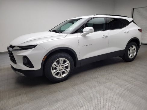 Used 2021 Chevrolet Blazer LT FWD image 2