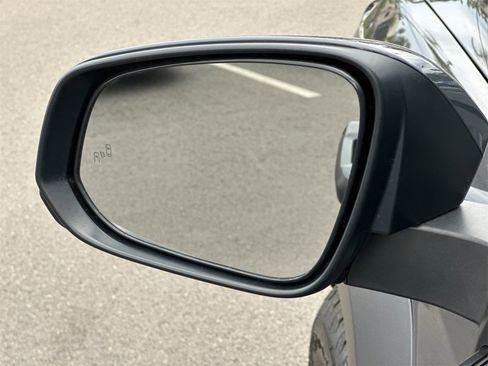 Used 2024 Toyota Tacoma TRD Off-Road image 9