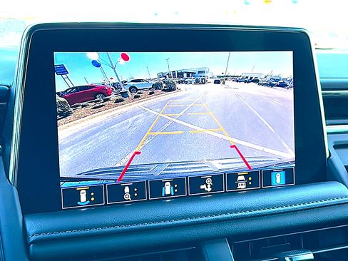 Used 2021 Chevrolet Tahoe Z71 w/ Z71 Signature Package image 34