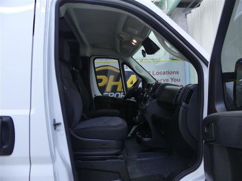 Used 2023 RAM ProMaster 2500 image 9