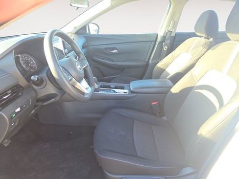 Used 2024 Nissan Sentra SV image 9