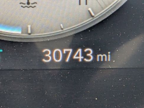 Used 2025 Hyundai Elantra SEL image 30