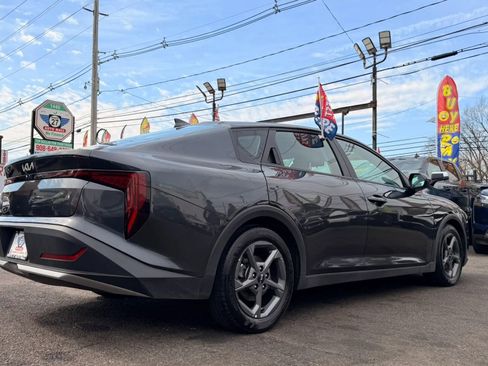 Used 2025 Kia K4 image 9