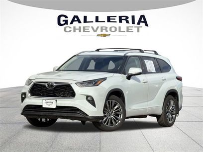 Used 2022 Toyota Highlander Limited