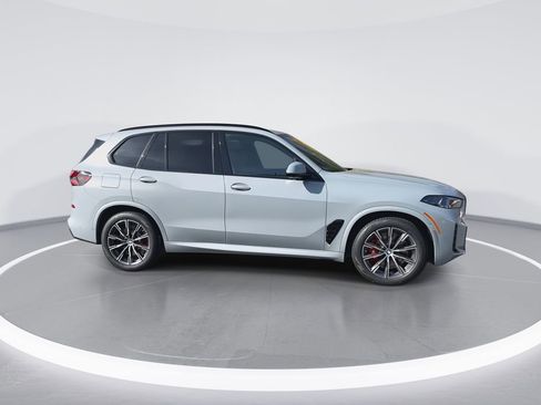 New 2026 BMW X5 xDrive50e w/ M Sport Package image 9