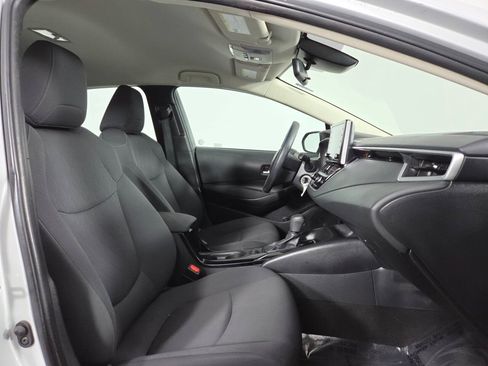 Used 2021 Toyota Corolla LE FWD image 31