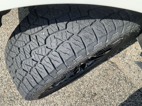 Used 2024 Ford Expedition Max XLT AWD/4WD image 19