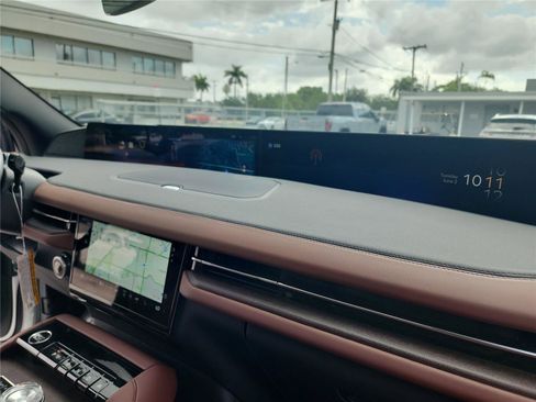 New 2026 Lincoln Navigator Reserve AWD/4WD image 27