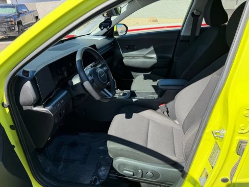 Used 2024 Hyundai Kona SEL FWD image 11