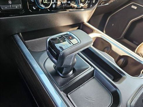 Used 2023 GMC Sierra 1500 SLT w/ SLT Premium Package AWD/4WD image 17