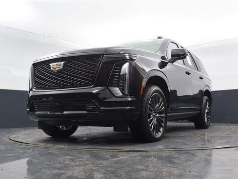 Certified 2025 Cadillac Escalade Sport Platinum w/ LPO, Floor Liner Package image 57