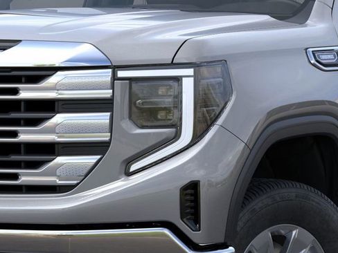 New 2026 GMC Sierra 1500 SLE image 10