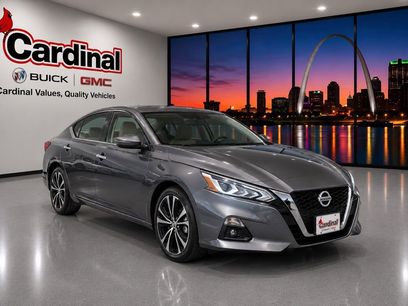 Used 2022 Nissan Altima 2.5 SR
