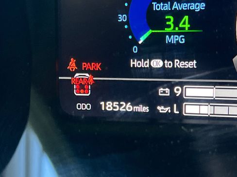 Used 2023 Toyota Sequoia Capstone AWD/4WD image 26