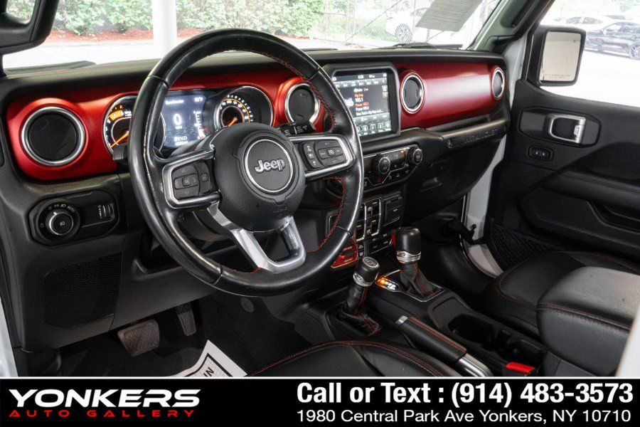 Used 2023 Jeep Wrangler Unlimited Rubicon w/ LED Lighting Group AWD/4WD image 35