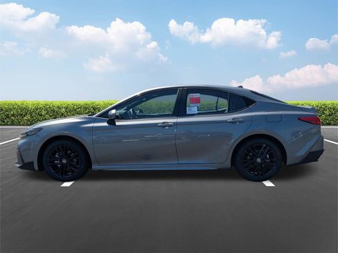 New 2026 Toyota Camry SE w/ Convenience Package FWD image 7