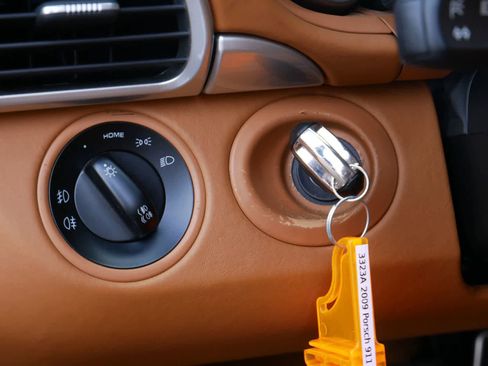 Used 2009 Porsche 911 Turbo image 16