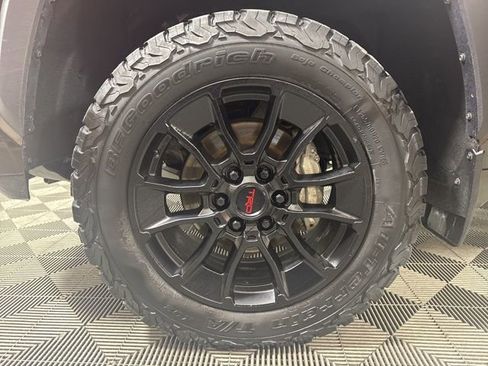 Used 2024 Toyota Tundra Limited w/ TRD Off-Road Package image 10
