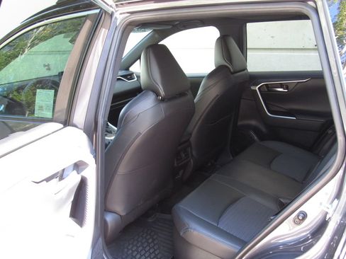Used 2024 Toyota RAV4 XSE w/ Weather Package AWD/4WD image 15