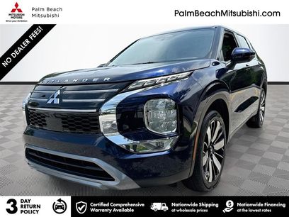 Used 2025 Mitsubishi Outlander SE