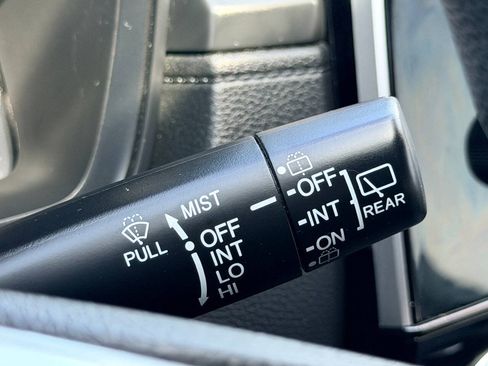 Used 2017 Honda CR-V LX image 36