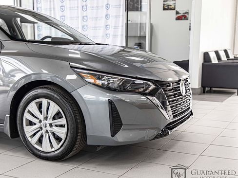 Used 2025 Nissan Sentra S FWD image 4