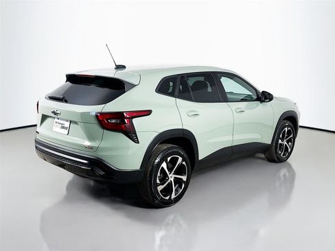 Used 2024 Chevrolet Trax RS w/ Driver Confidence Package image 9