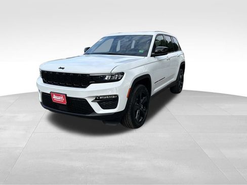 New 2025 Jeep Grand Cherokee Limited w/ Black Appearance Package image 2